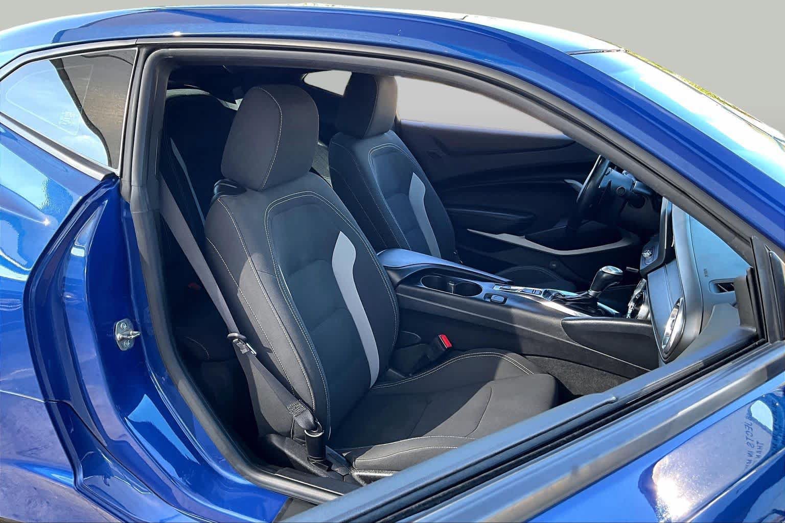 Used 2019 Chevrolet Camaro LT w/ RS Package RWD image 9