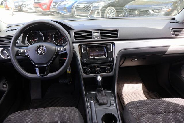 Used 2016 Volkswagen Passat 1.8T S image 15