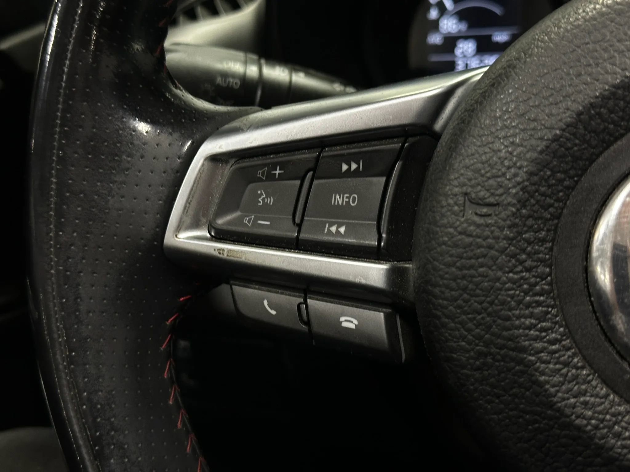 Used 2018 FIAT 124 Spider Abarth w/ Convenience Group image 24