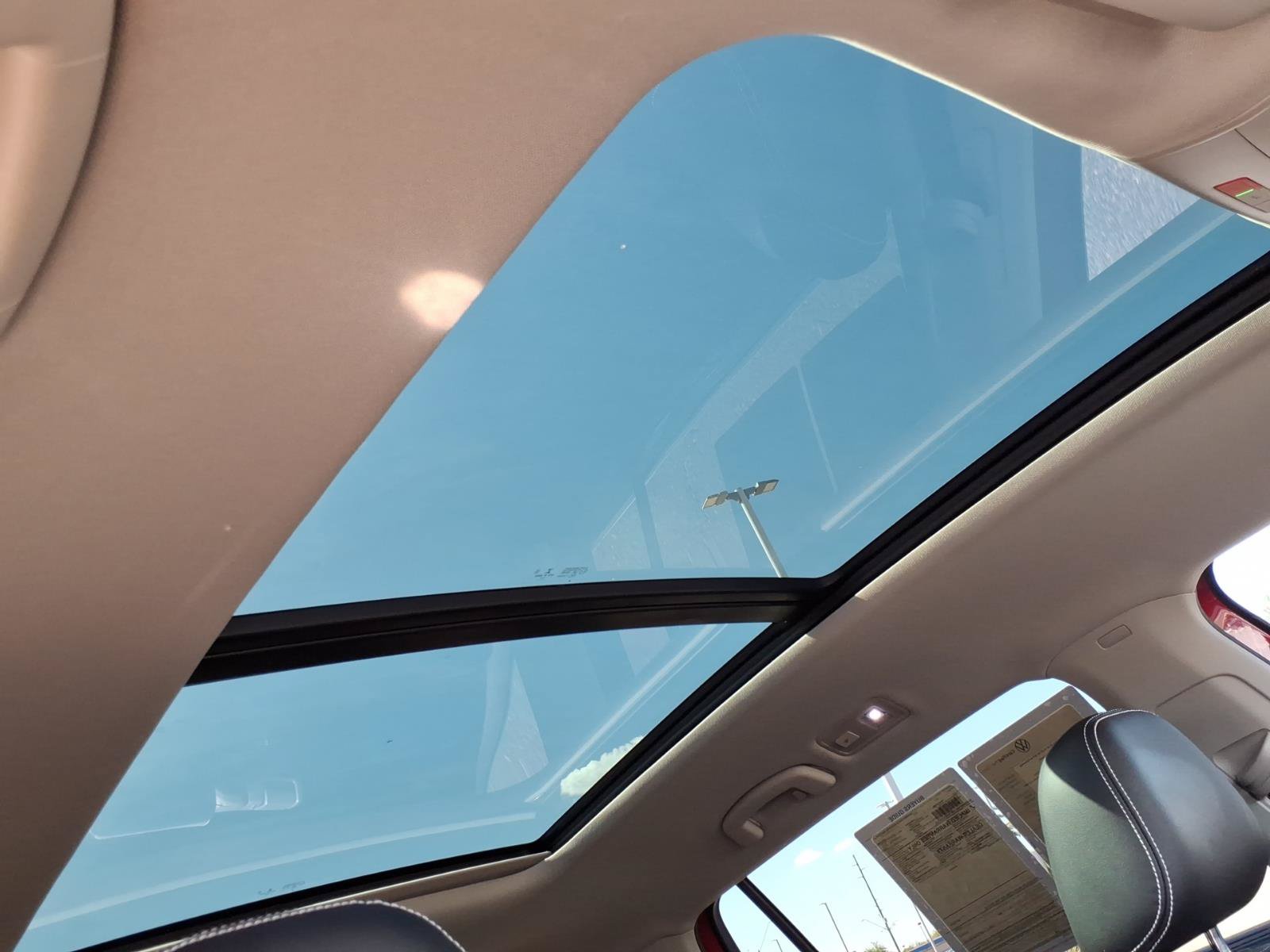 Certified 2022 Volkswagen Atlas SE w/ Panoramic Sunroof Package FWD image 10