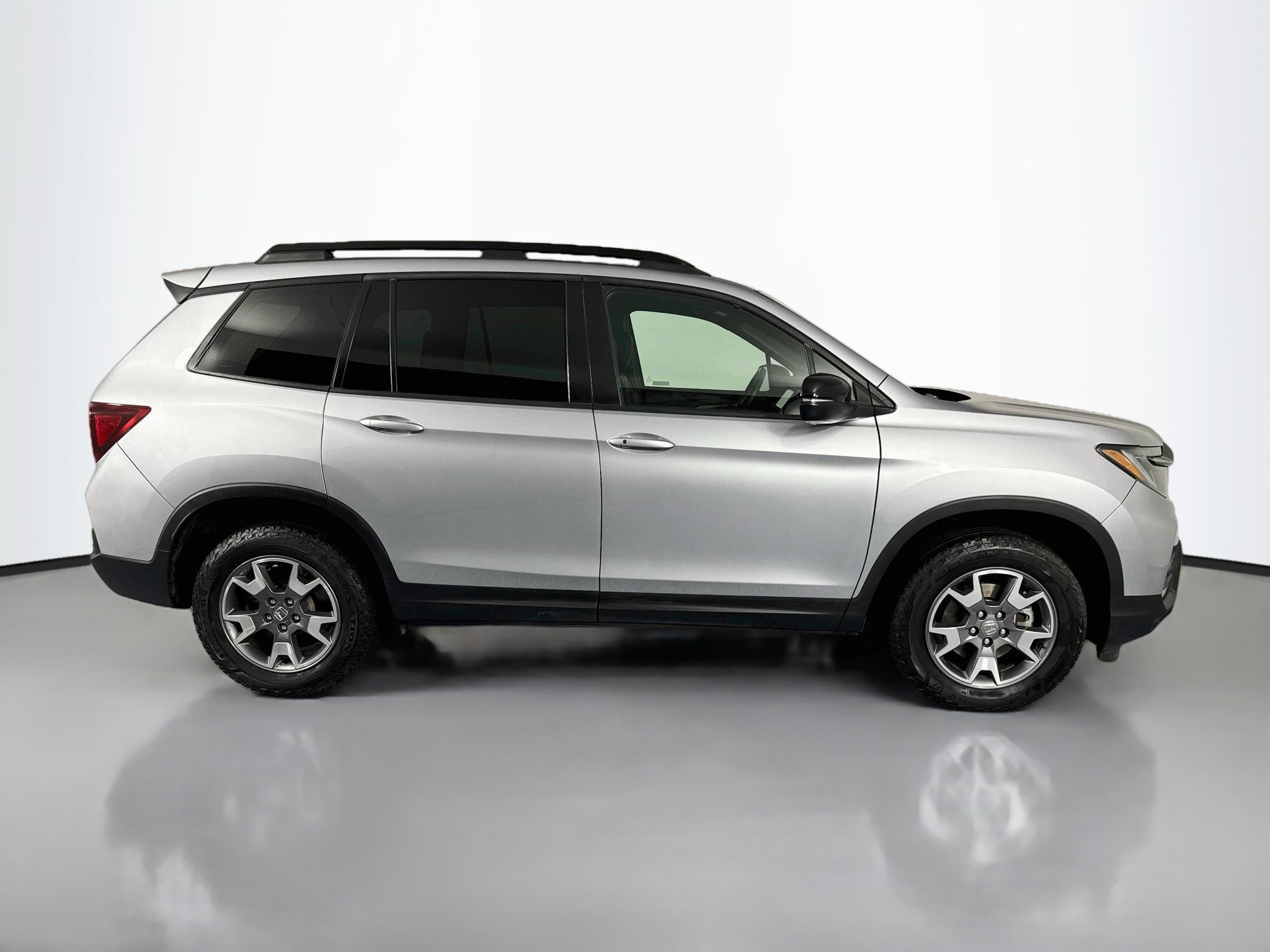 Certified 2023 Honda Passport TrailSport image 4