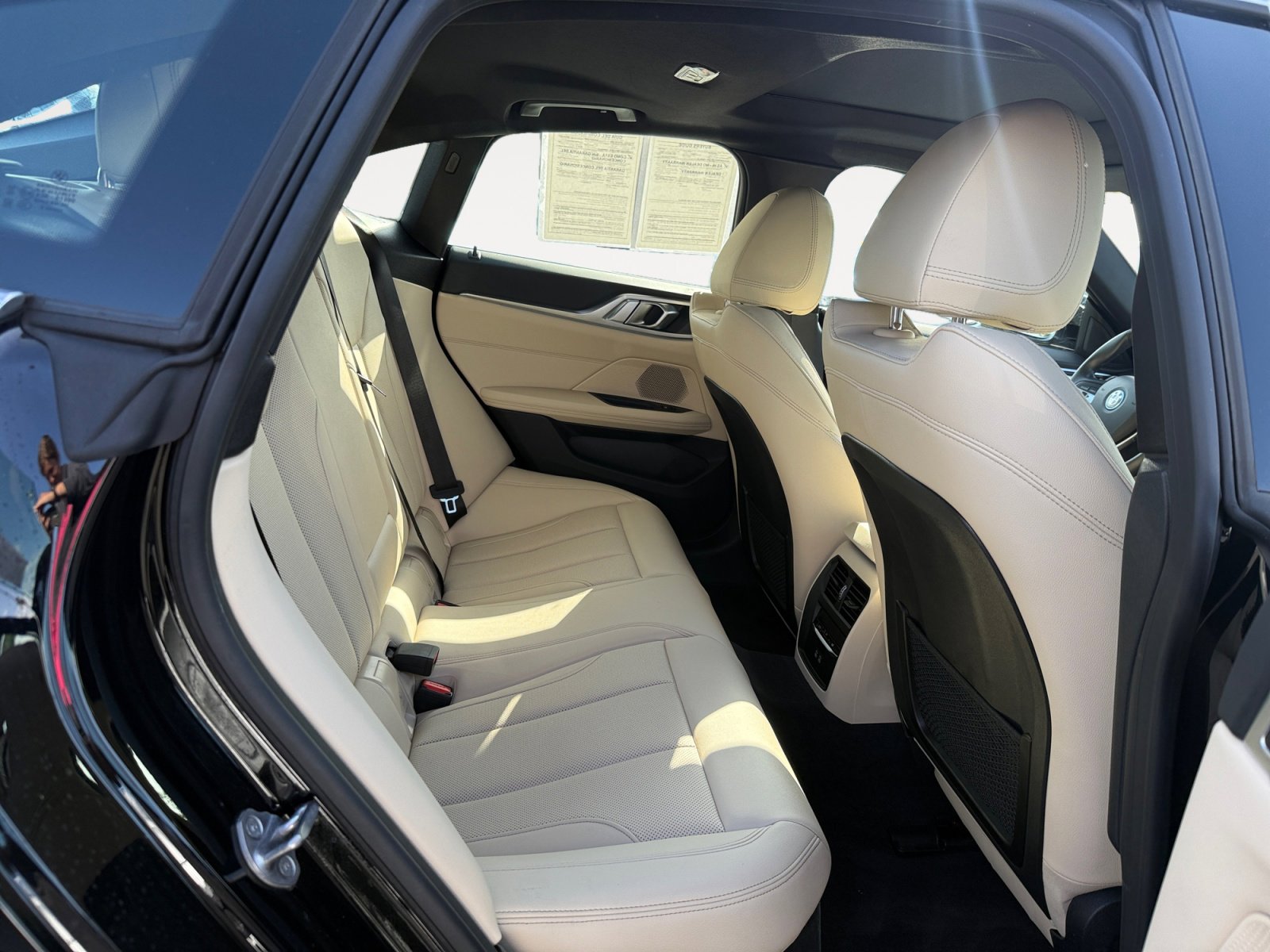 Used 2023 BMW i4 eDrive40 w/ Premium Package RWD image 18