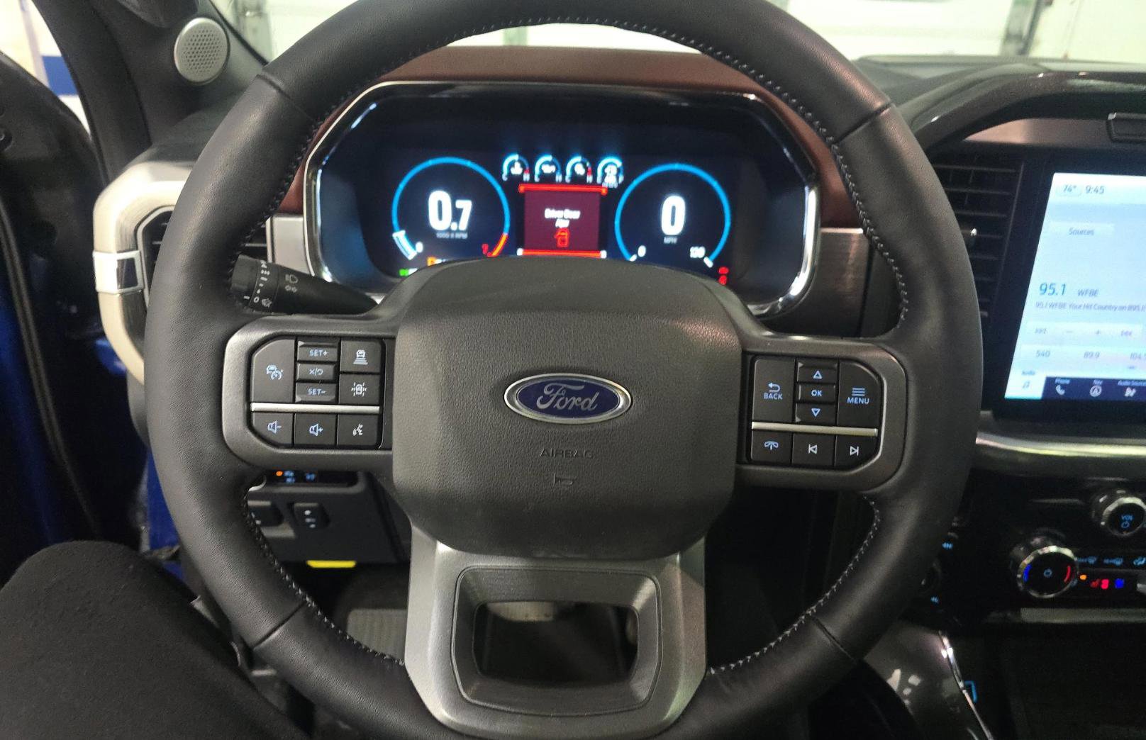 Used 2023 Ford F150 Lariat w/ Equipment Group 502A High image 13