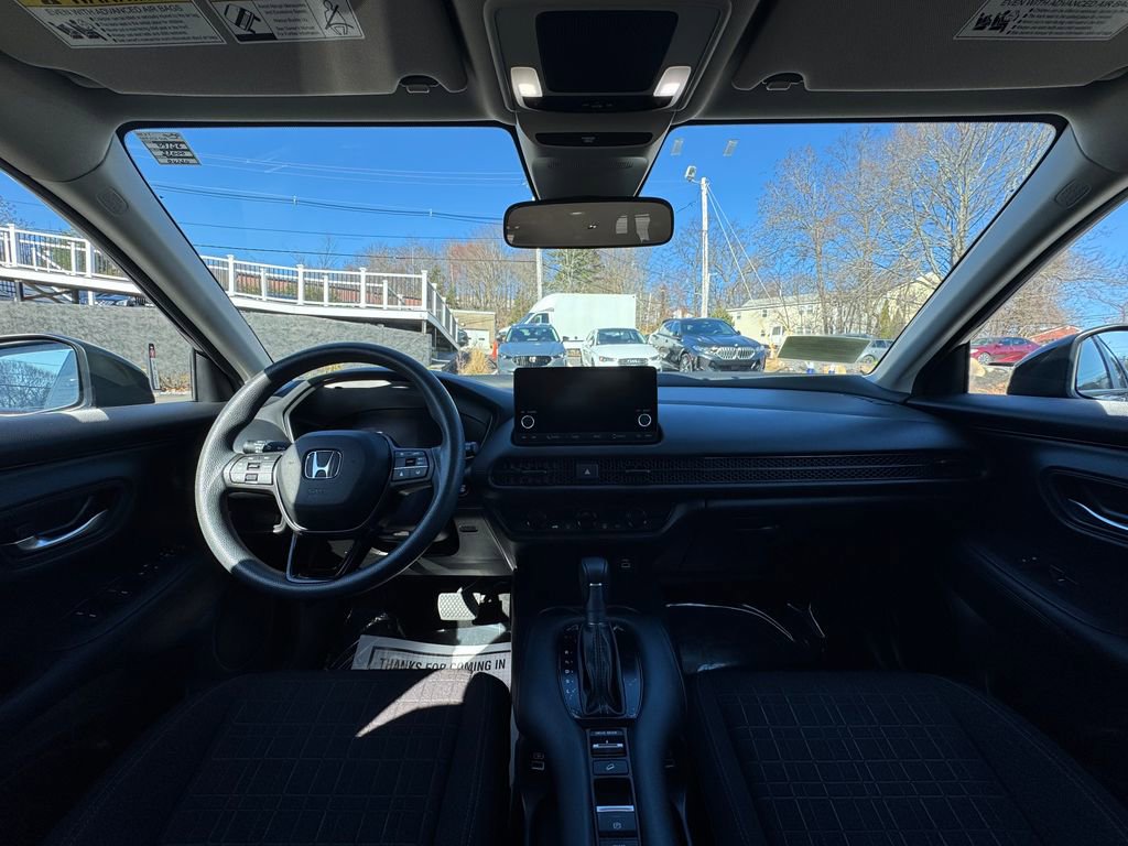 Used 2023 Honda HR-V LX image 15