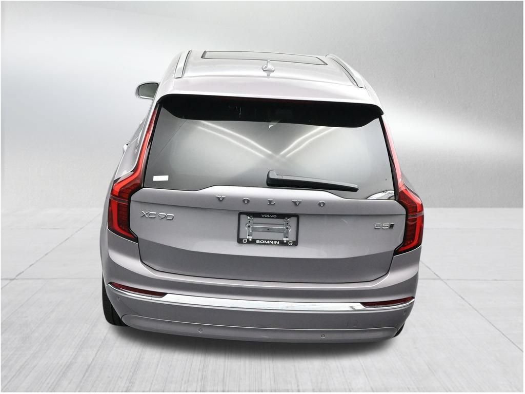 New 2026 Volvo XC90 B5 Plus AWD/4WD image 17