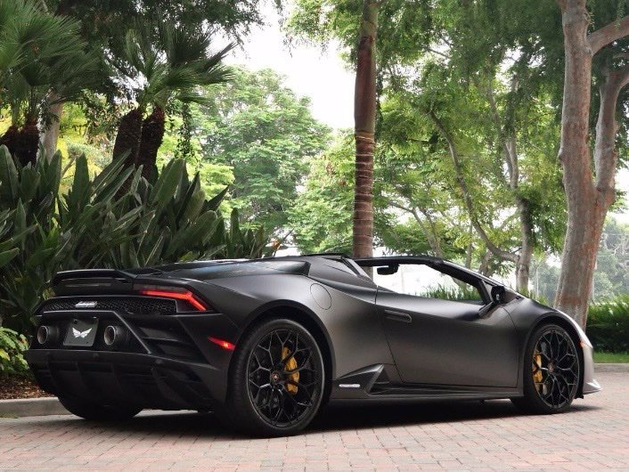 Used 2024 Lamborghini Huracan EVO AWD/4WD image 8