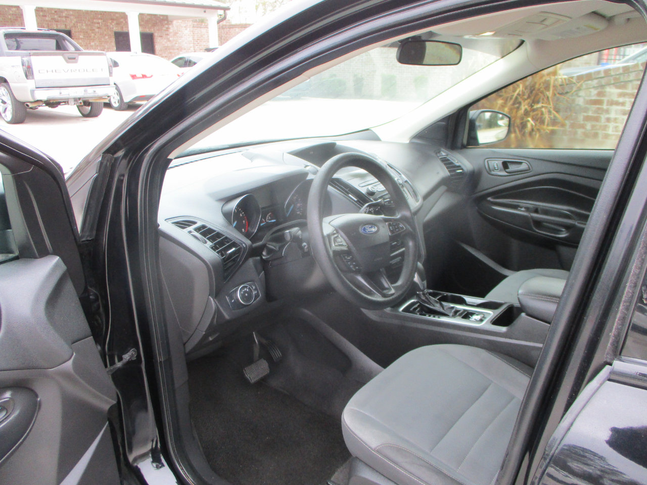Used 2019 Ford Escape S image 15