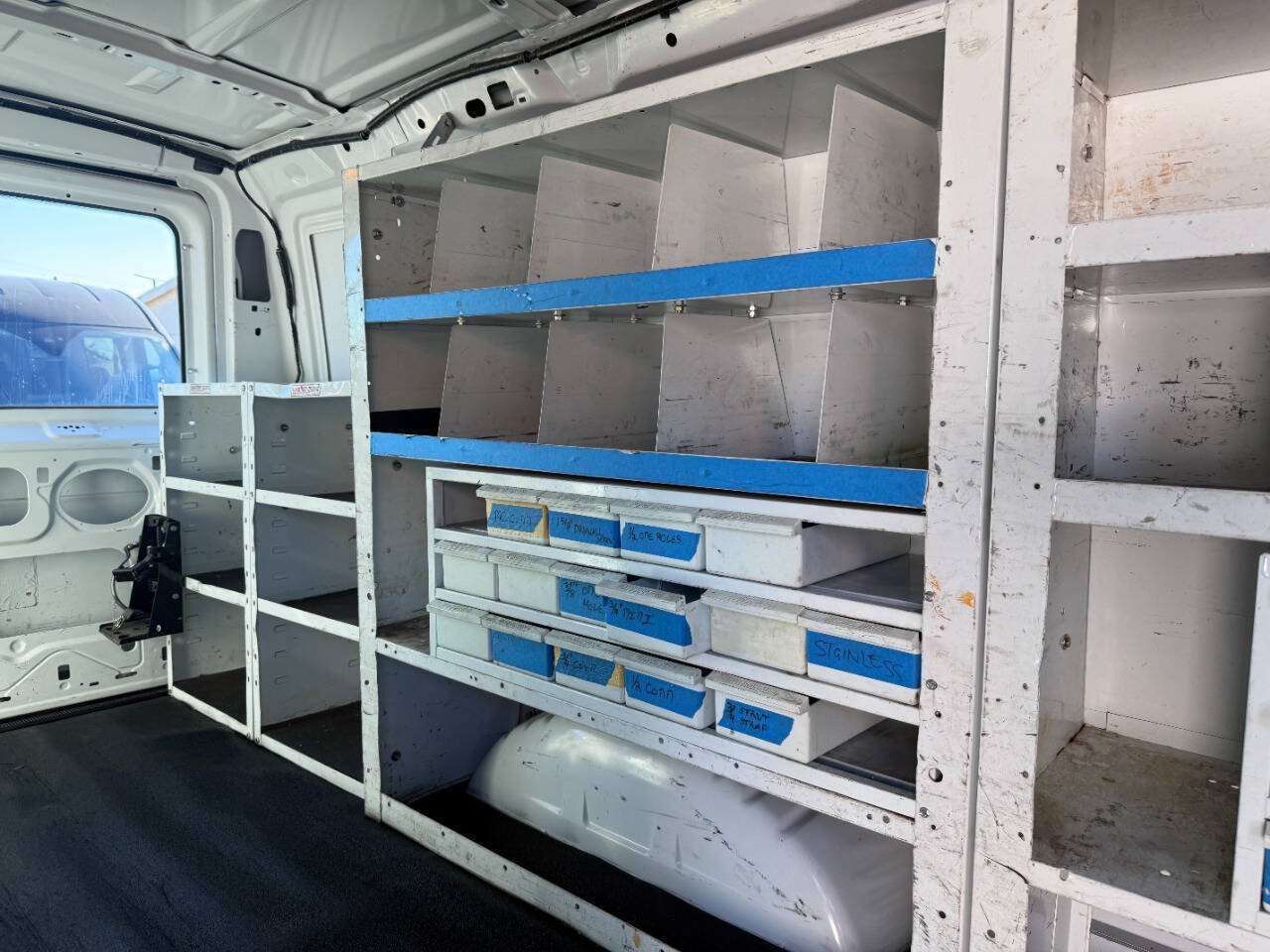 Used 2014 Ford E-350 and Econoline 350 Extended Super Duty w/ Power Group RWD image 17