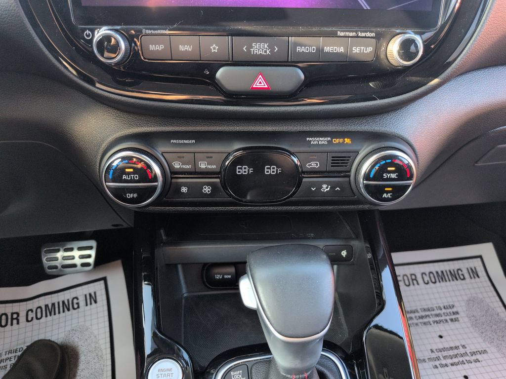 Used 2024 Kia Soul GT-Line w/ GT-Line Technology Package FWD image 18