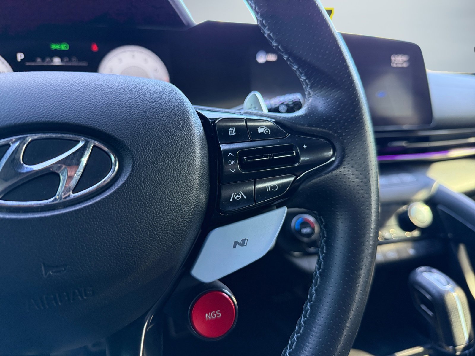 Used 2022 Hyundai Elantra N FWD image 14