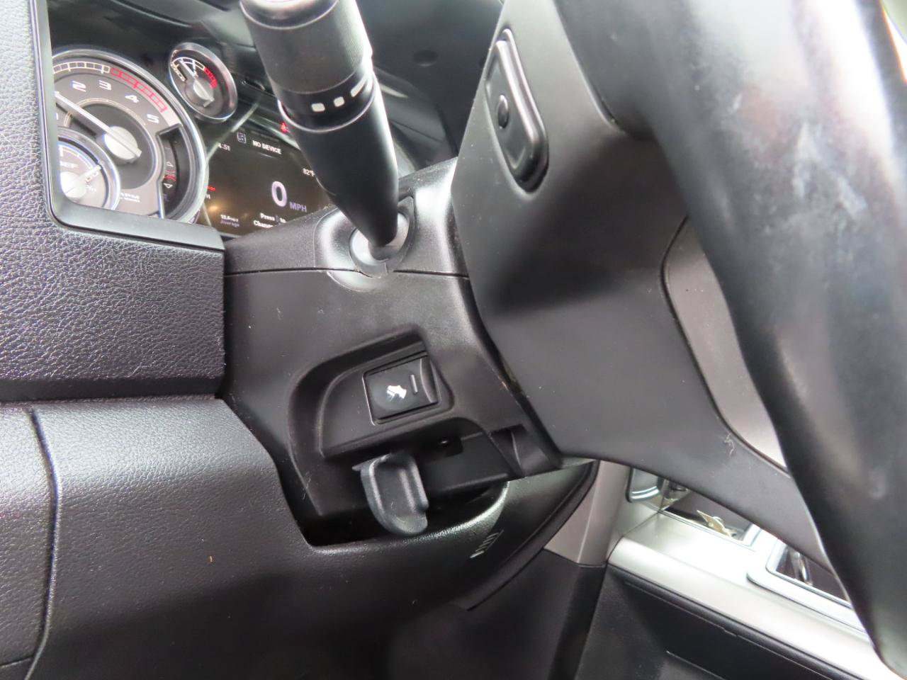 Used 2013 RAM 2500 Limited AWD/4WD image 16