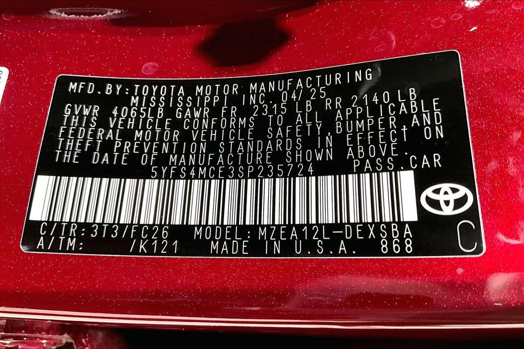 Used 2025 Toyota Corolla SE image 40