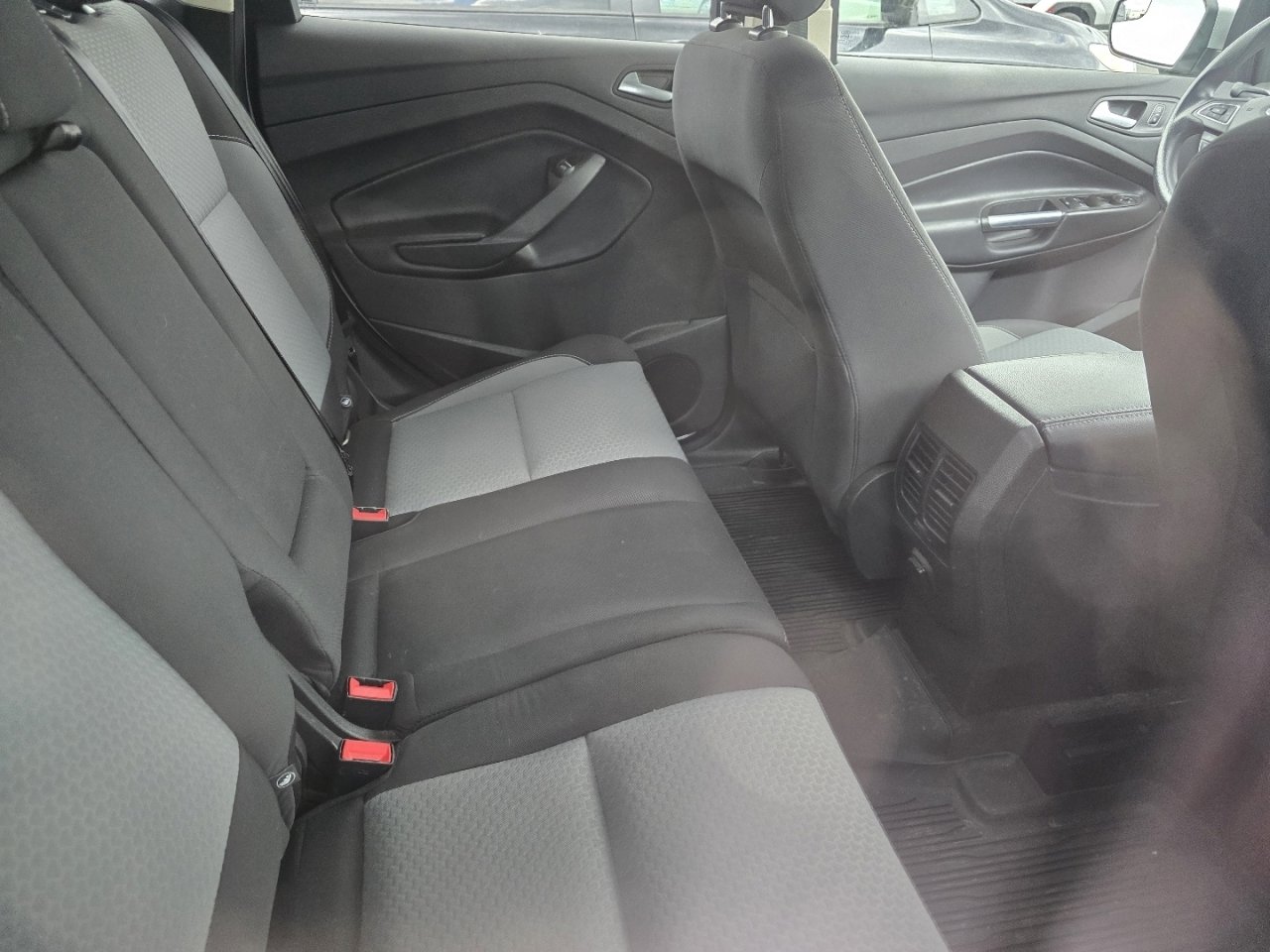 Used 2019 Ford Escape SE image 15