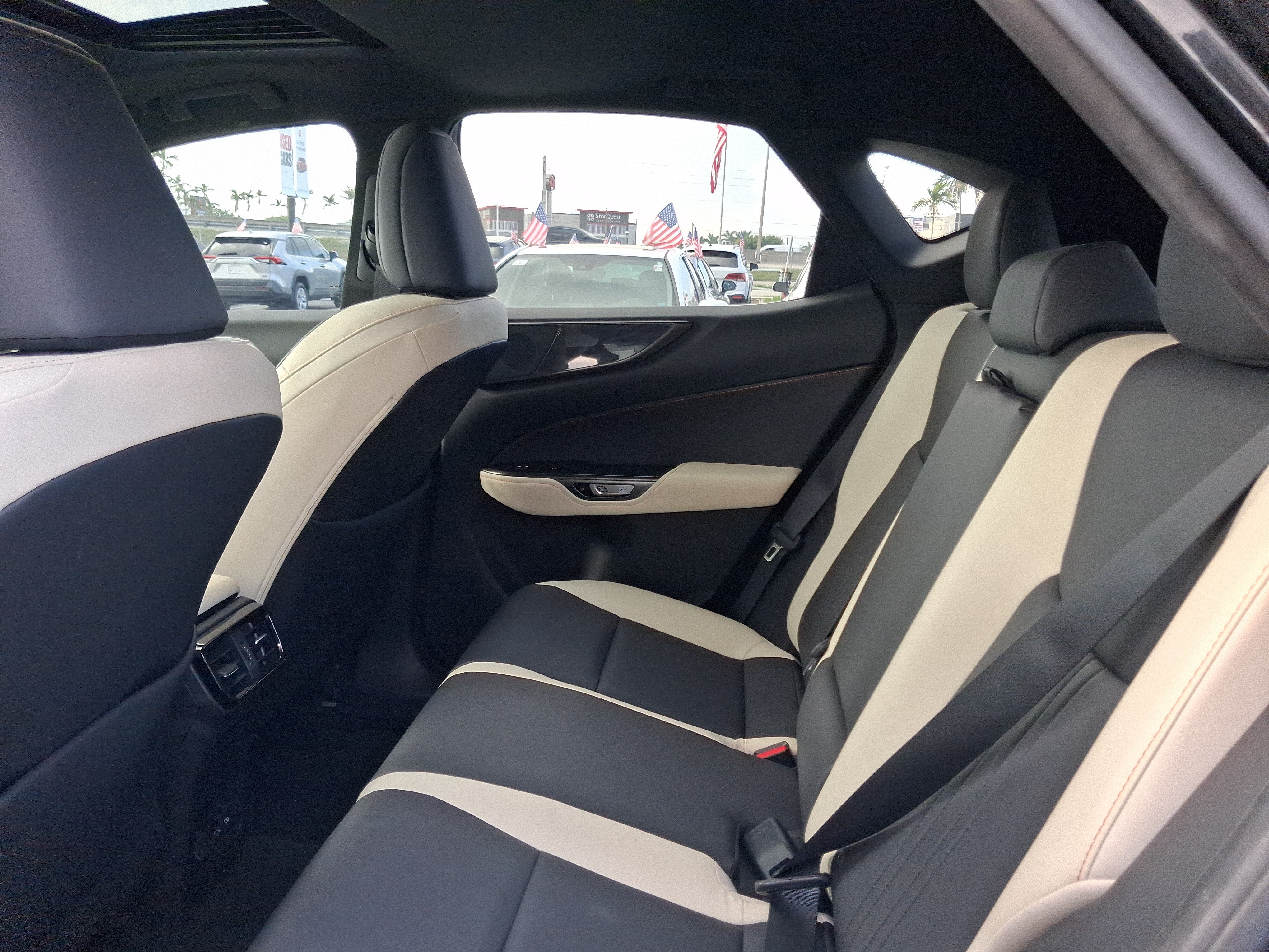 Used 2023 Lexus NX 350 AWD image 15