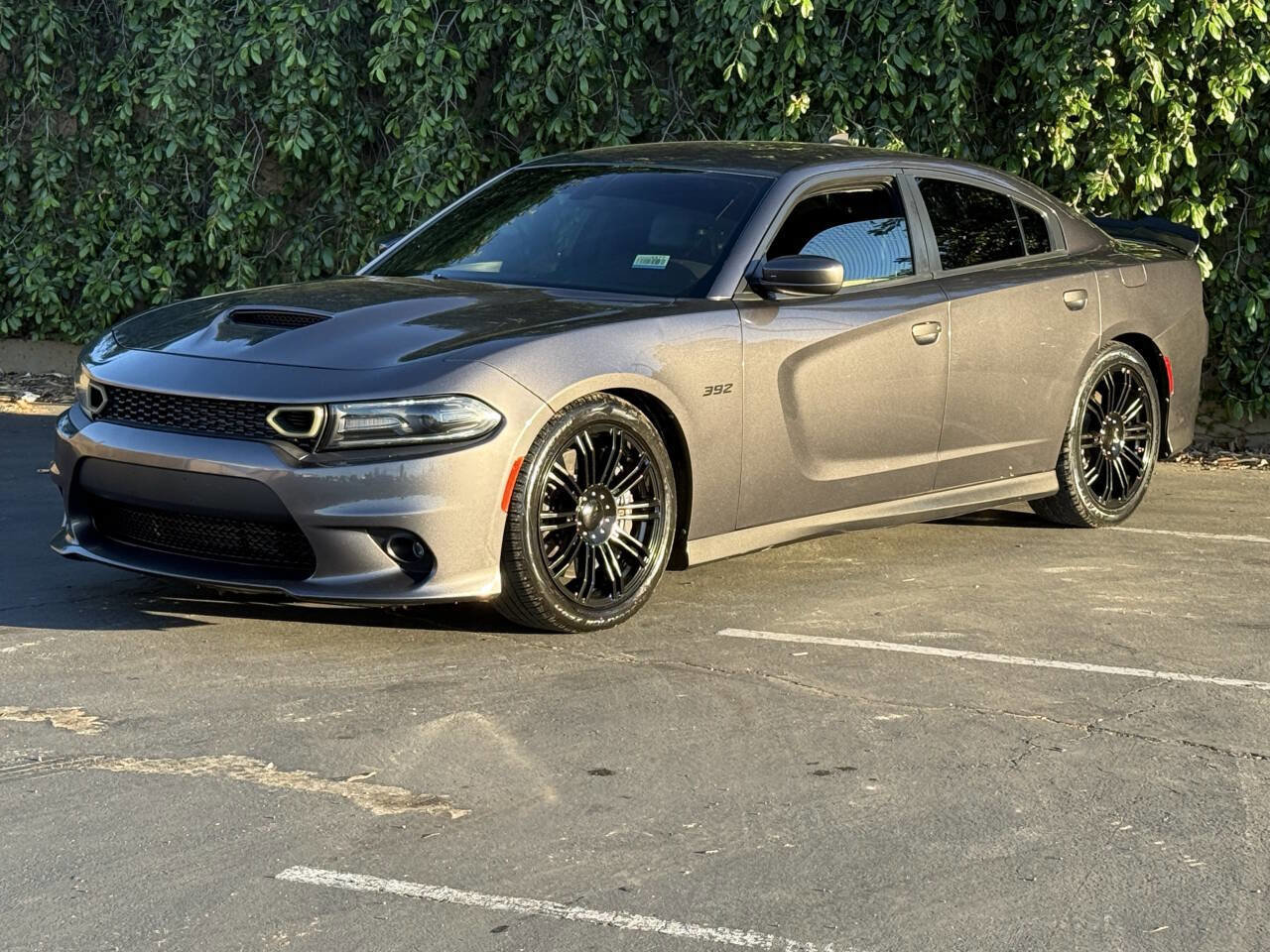 Used 2017 Dodge Charger R/T RWD image 4
