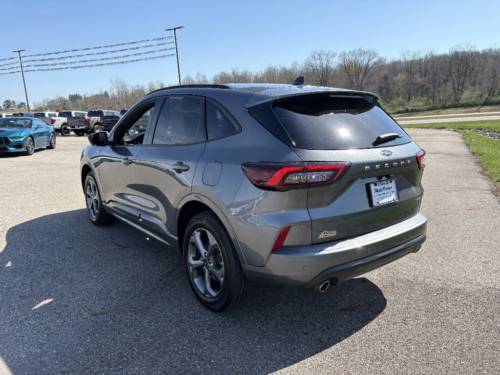 Used 2024 Ford Escape ST-Line w/ Tech Pack #1 image 3
