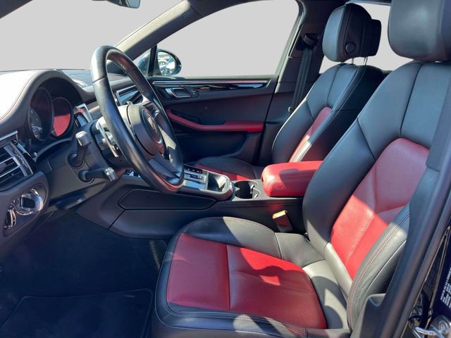 Used 2022 Porsche Macan S image 20