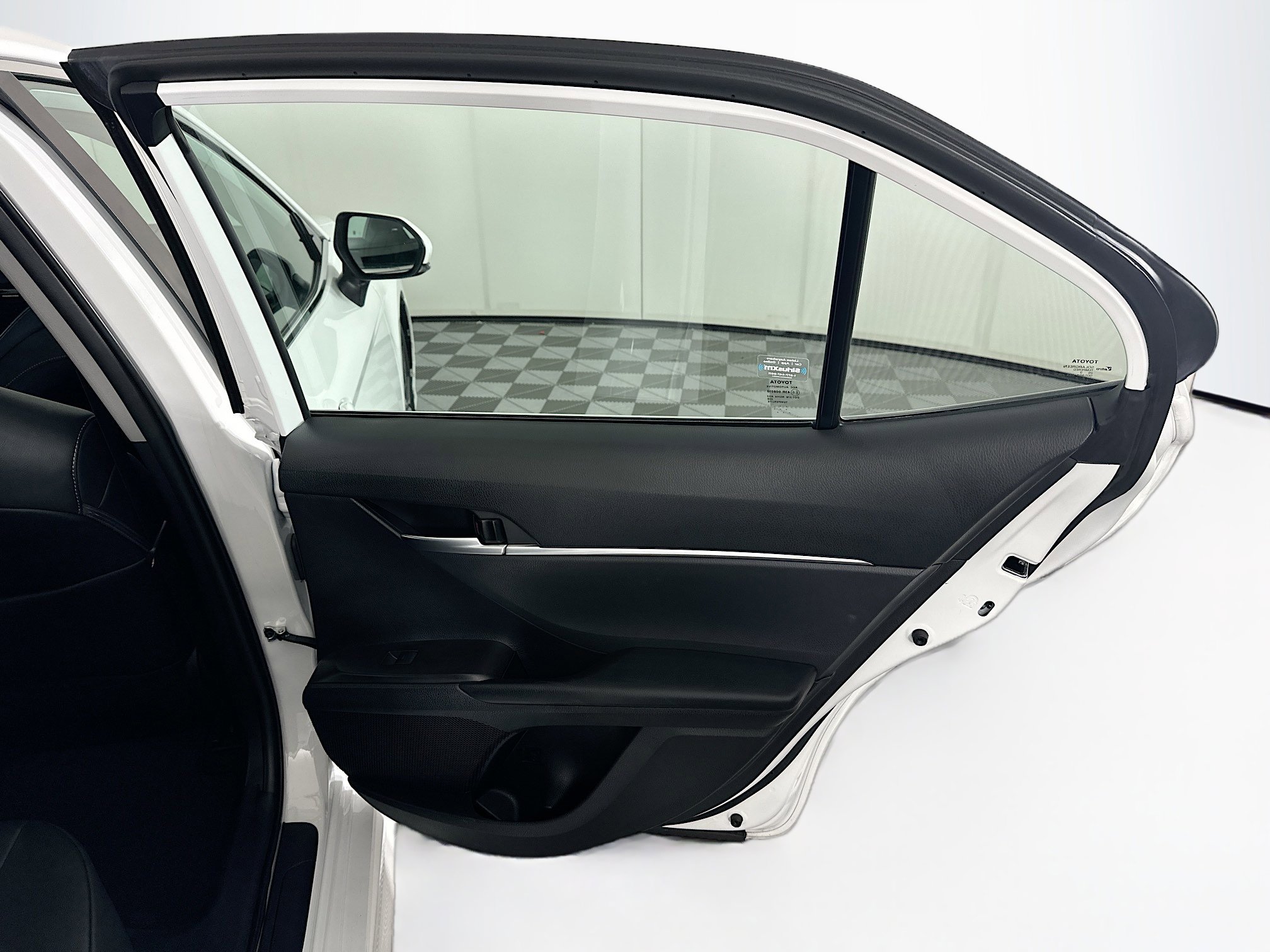 Used 2023 Toyota Camry SE image 28