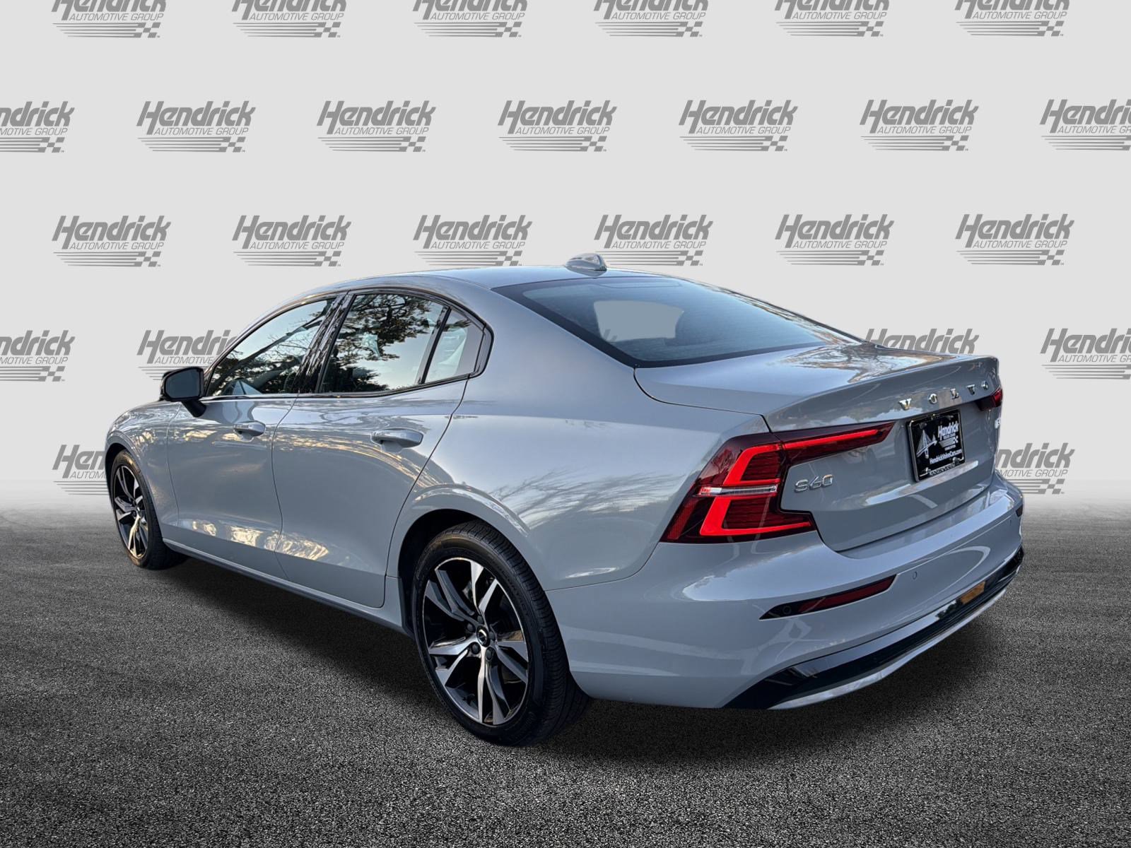 Certified 2024 Volvo S60 B5 Core image 8