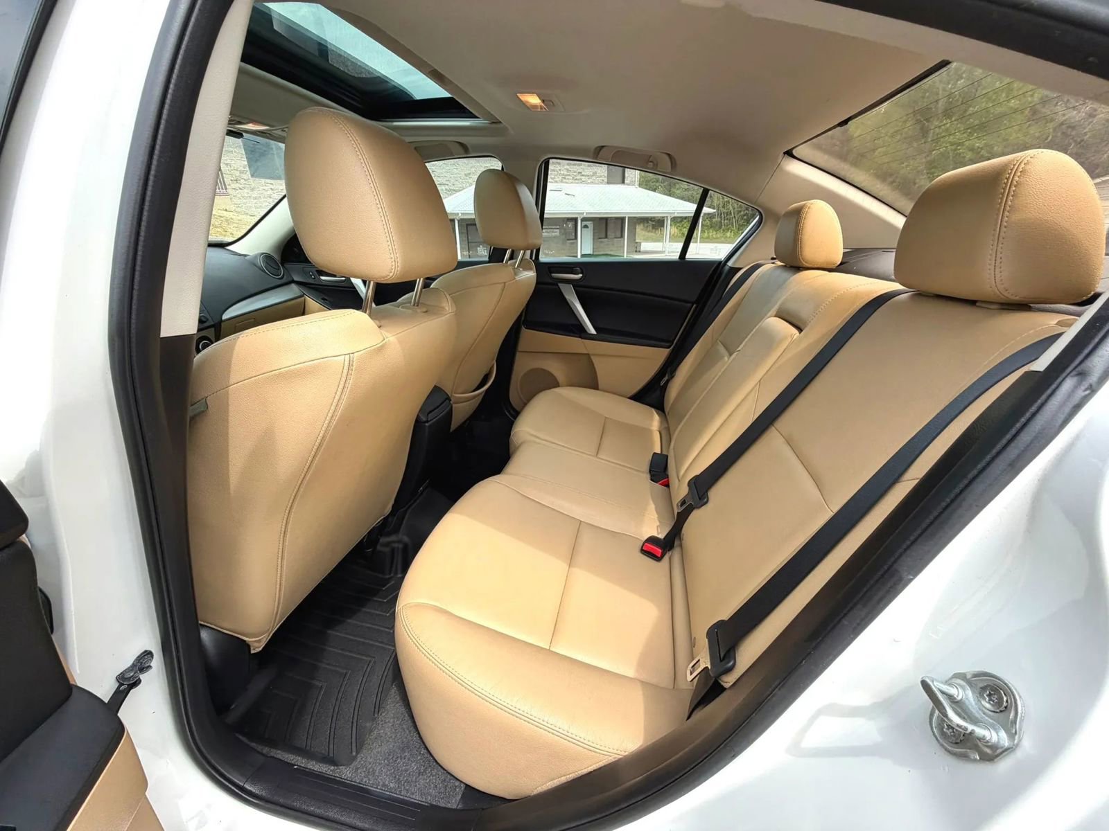 Used 2010 MAZDA MAZDA3 s Grand Touring FWD image 12