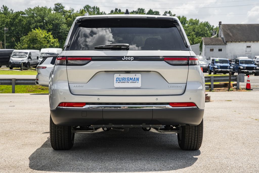 New 2025 Jeep Grand Cherokee Laredo X w/ Luxury Tech Group I image 5