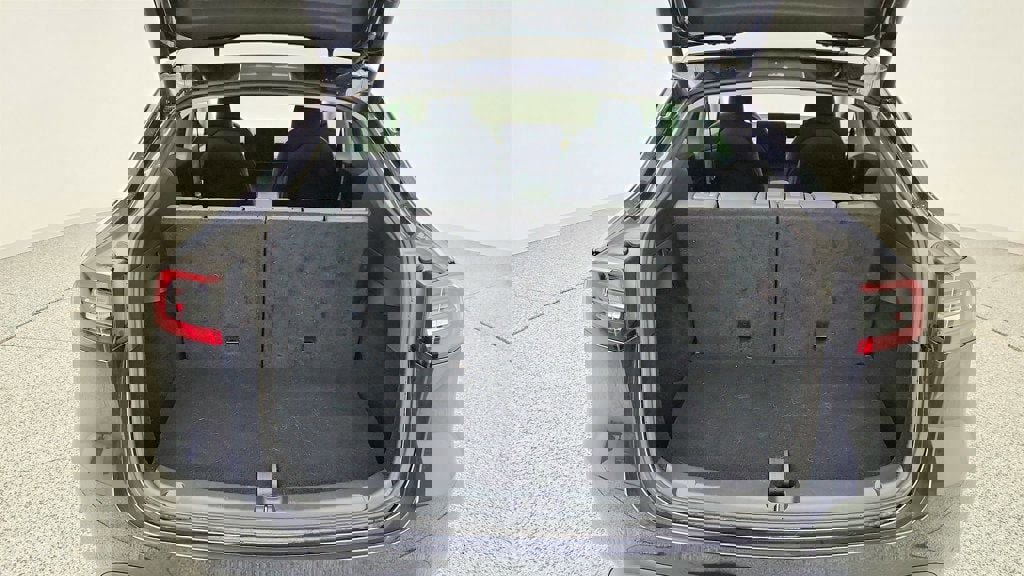 Used 2024 Tesla Model Y Long Range image 24