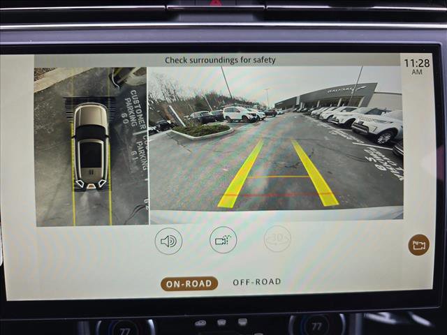 Used 2023 Land Rover Range Rover SE image 23