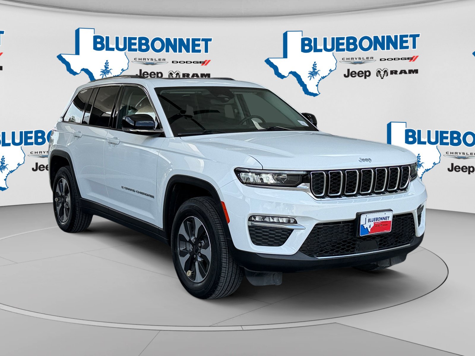 Used 2022 Jeep Grand Cherokee Limited 4xe AWD/4WD image 3