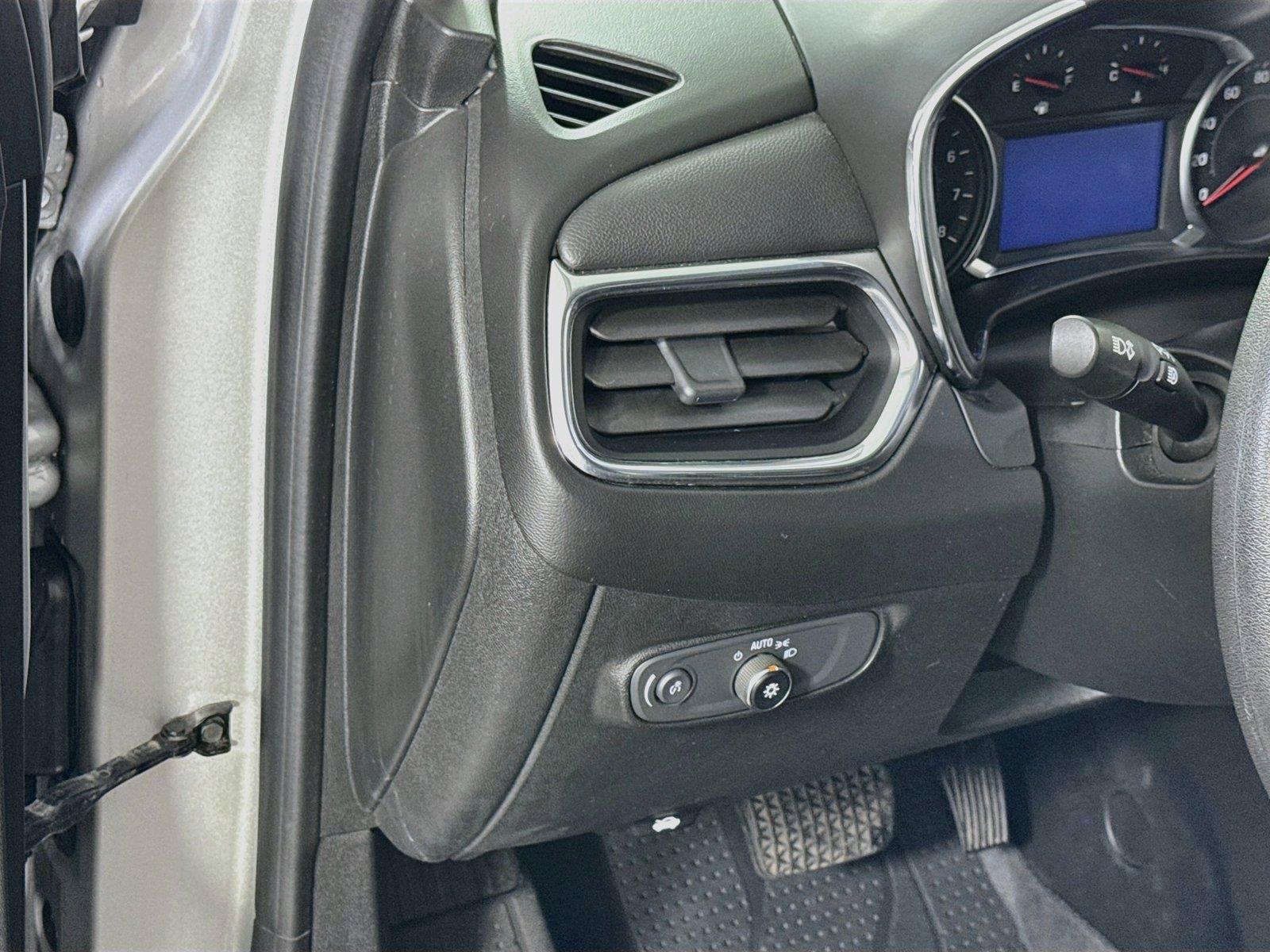 Used 2020 Chevrolet Equinox LT w/ LPO, Floor Liner Package AWD/4WD image 4