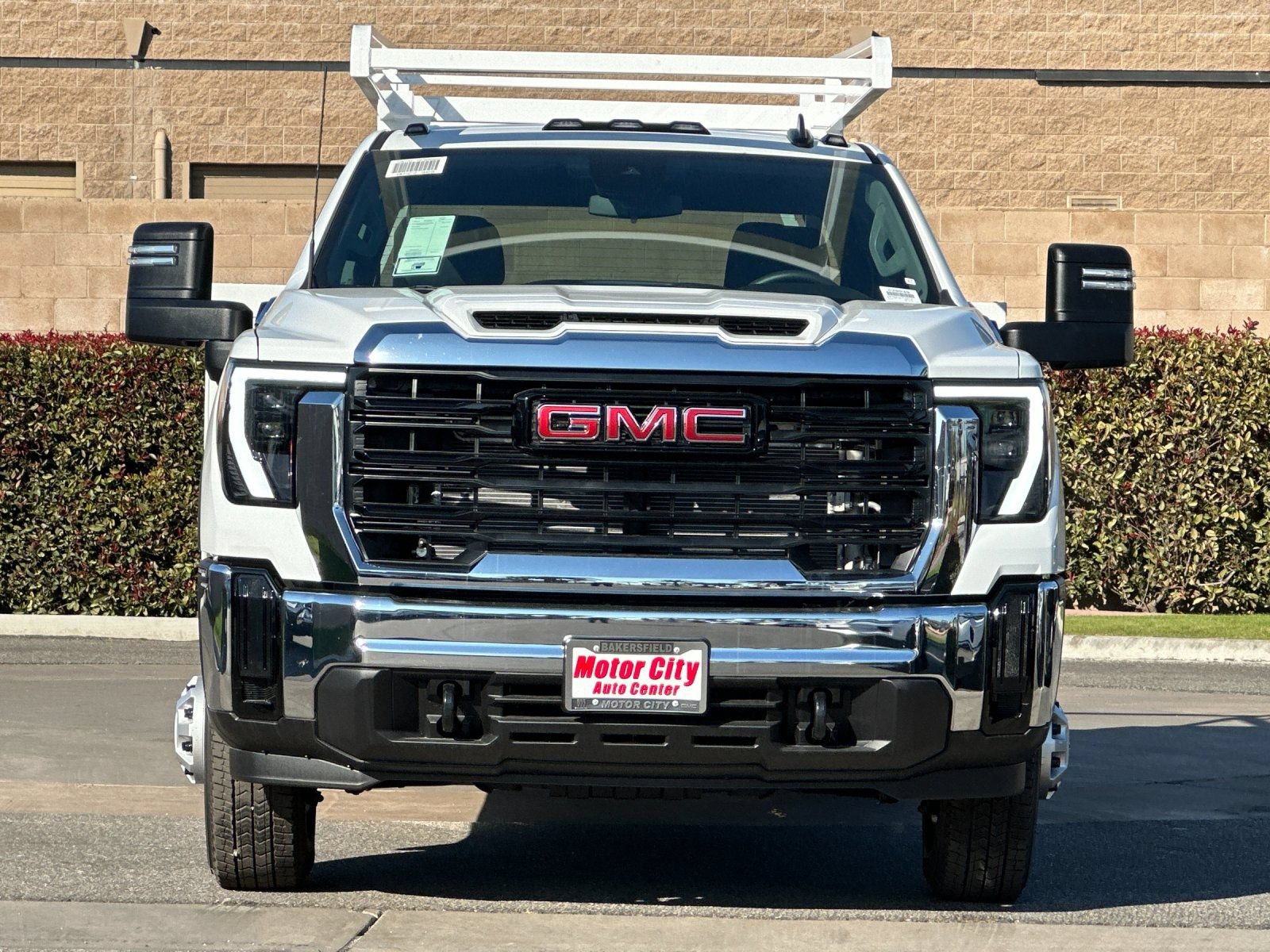 New 2026 GMC Sierra 3500 Pro w/ Convenience Package RWD image 9