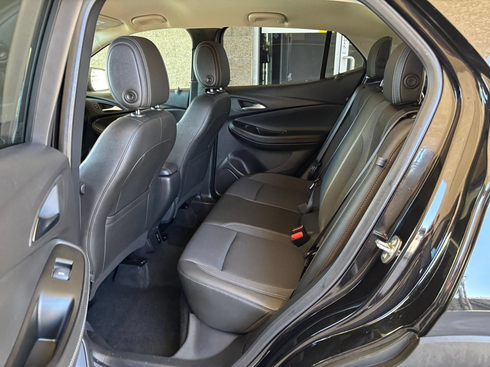 Used 2025 Buick Encore GX Preferred AWD/4WD image 24