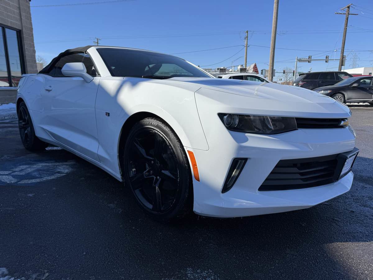 Used 2017 Chevrolet Camaro LT image 3