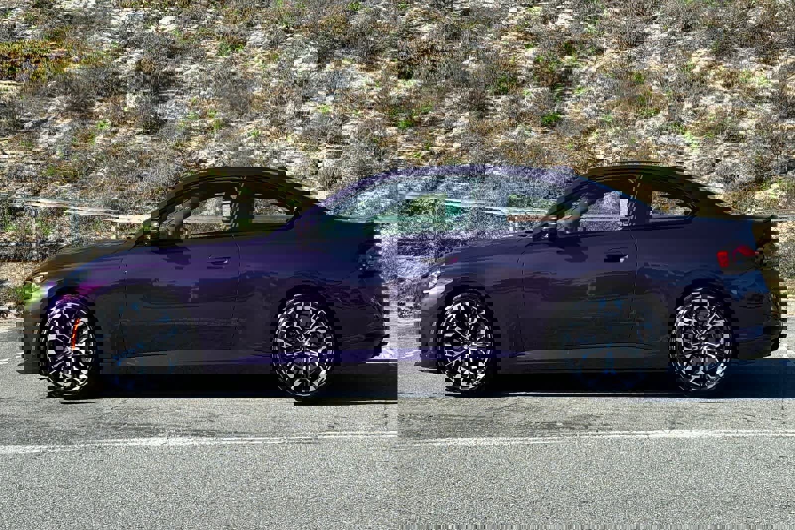 Used 2025 BMW 230i Coupe w/ M Sport Package image 9