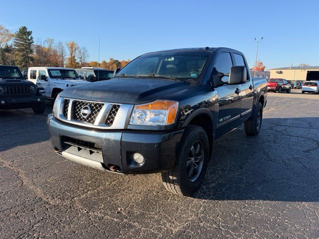 Used 2015 Nissan Titan PRO-4X w/ Pro-4x Luxury Package AWD/4WD image 4