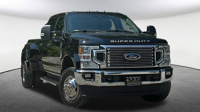 Used 2022 Ford F350 XLT w/ XLT Value Package AWD/4WD image 2