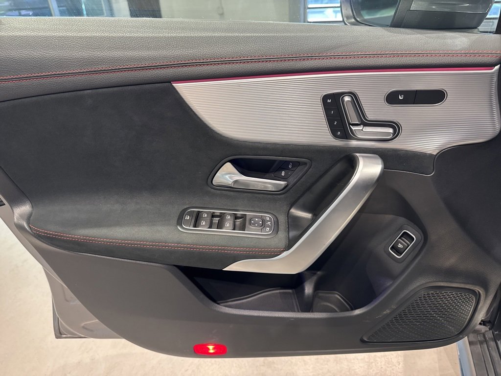 Used 2023 Mercedes-Benz CLA 250 4MATIC image 14