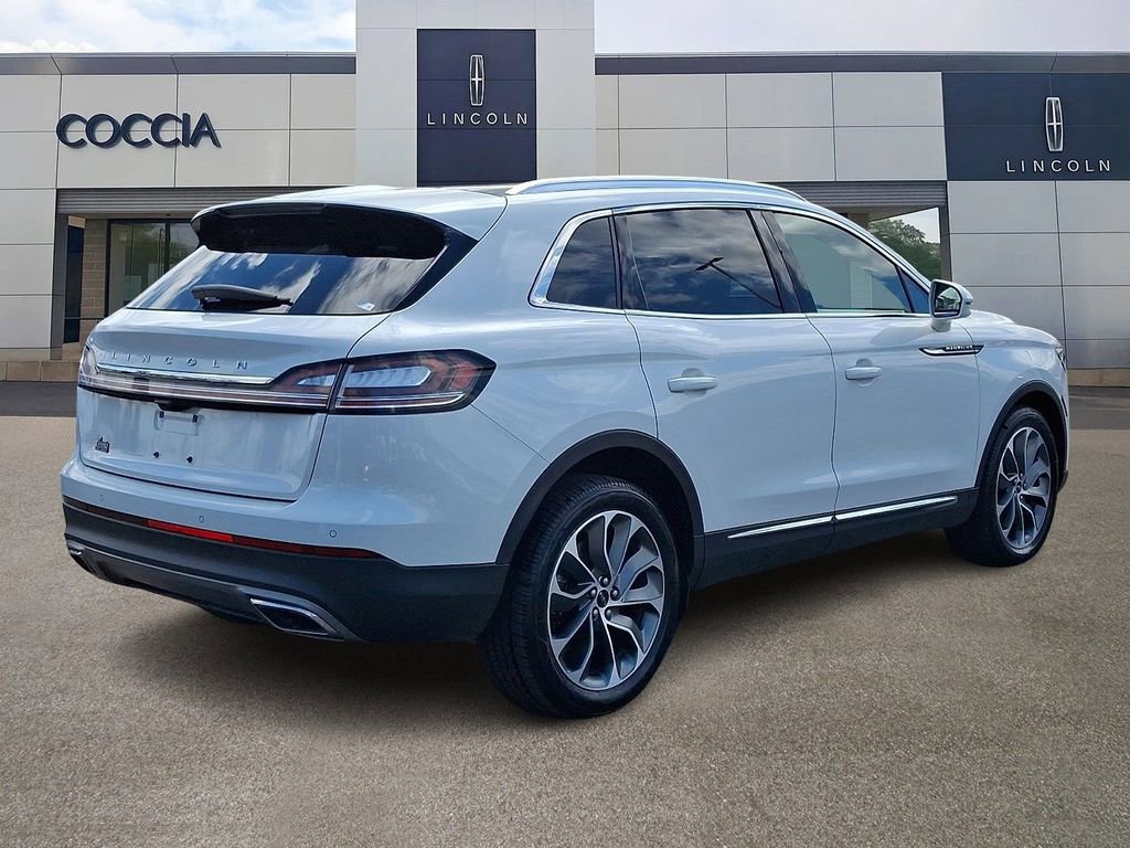 Certified 2022 Lincoln Nautilus Reserve image 4