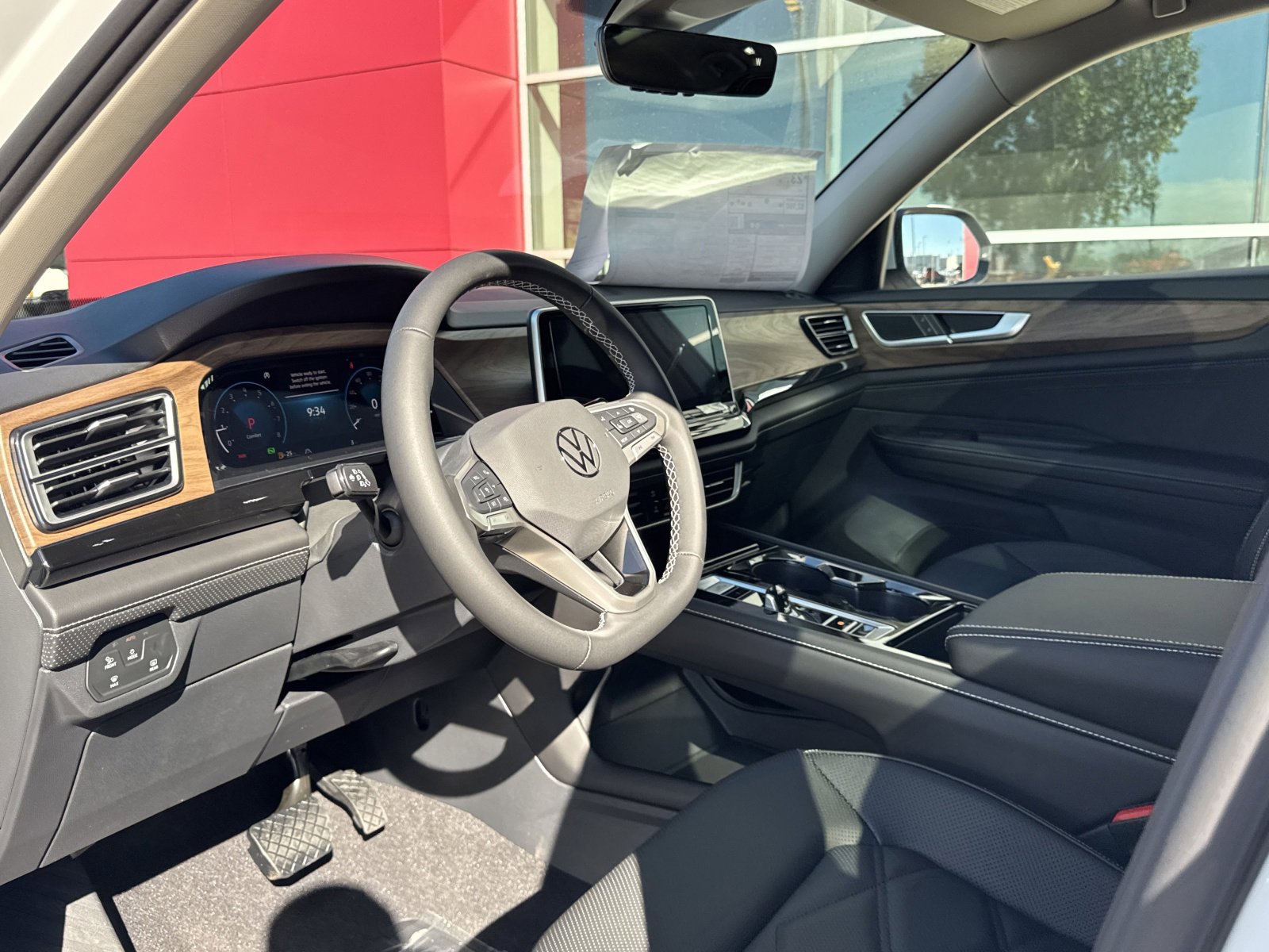 New 2026 Volkswagen Atlas SE image 11