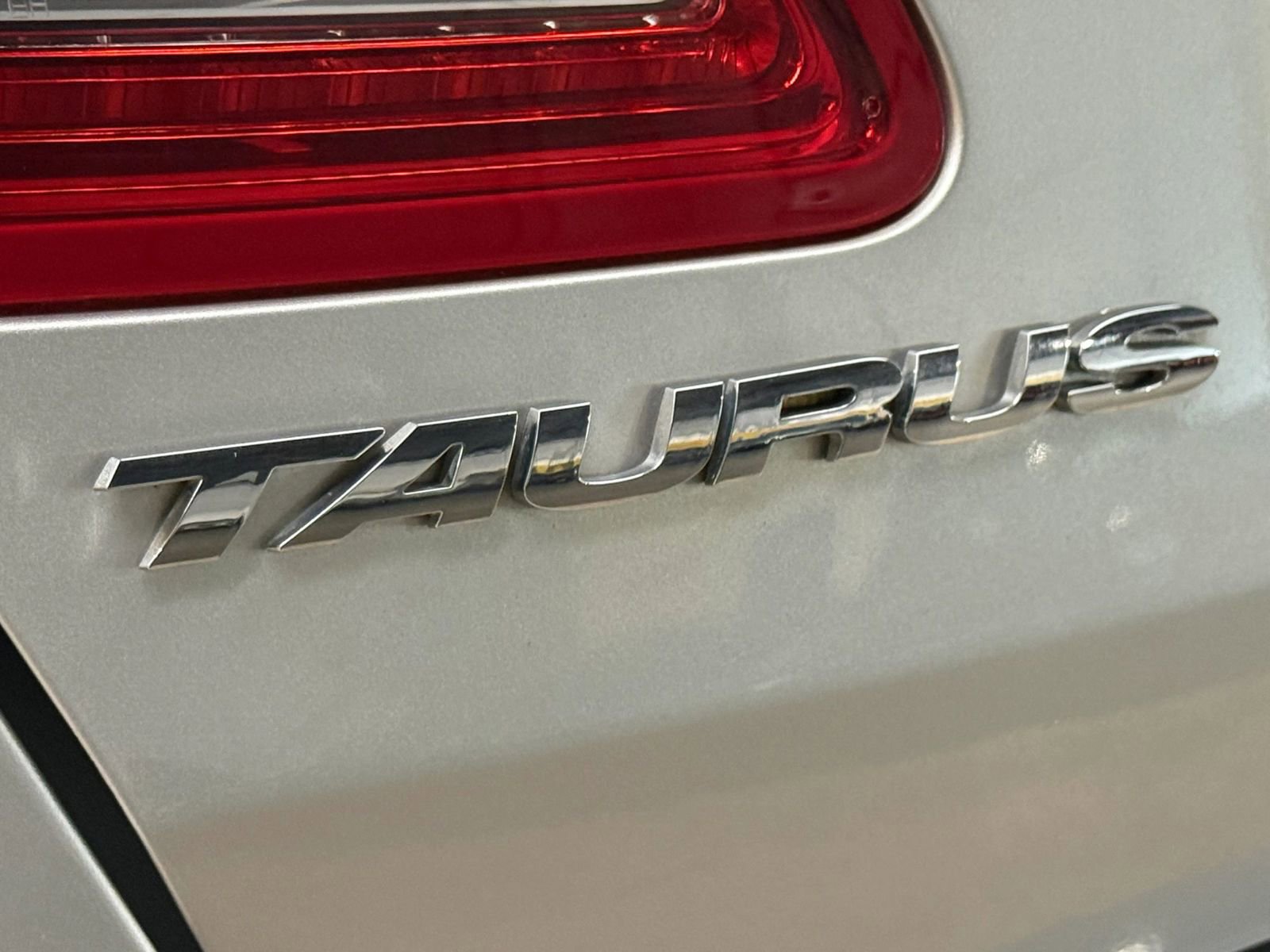 Used 2014 Ford Taurus SHO w/ Equipment Group 401A image 13