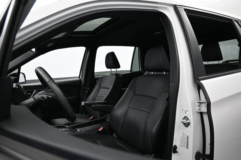 Used 2023 Honda Passport EX-L image 10