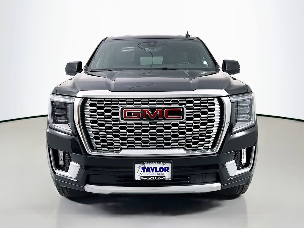 Used 2021 GMC Yukon XL Denali w/ Denali Premium Package AWD/4WD image 2