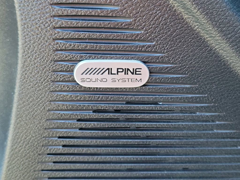 Used 2015 Dodge Challenger SXT Plus image 14