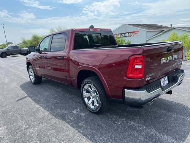New 2026 RAM 1500 4x4 Crew Cab image 3