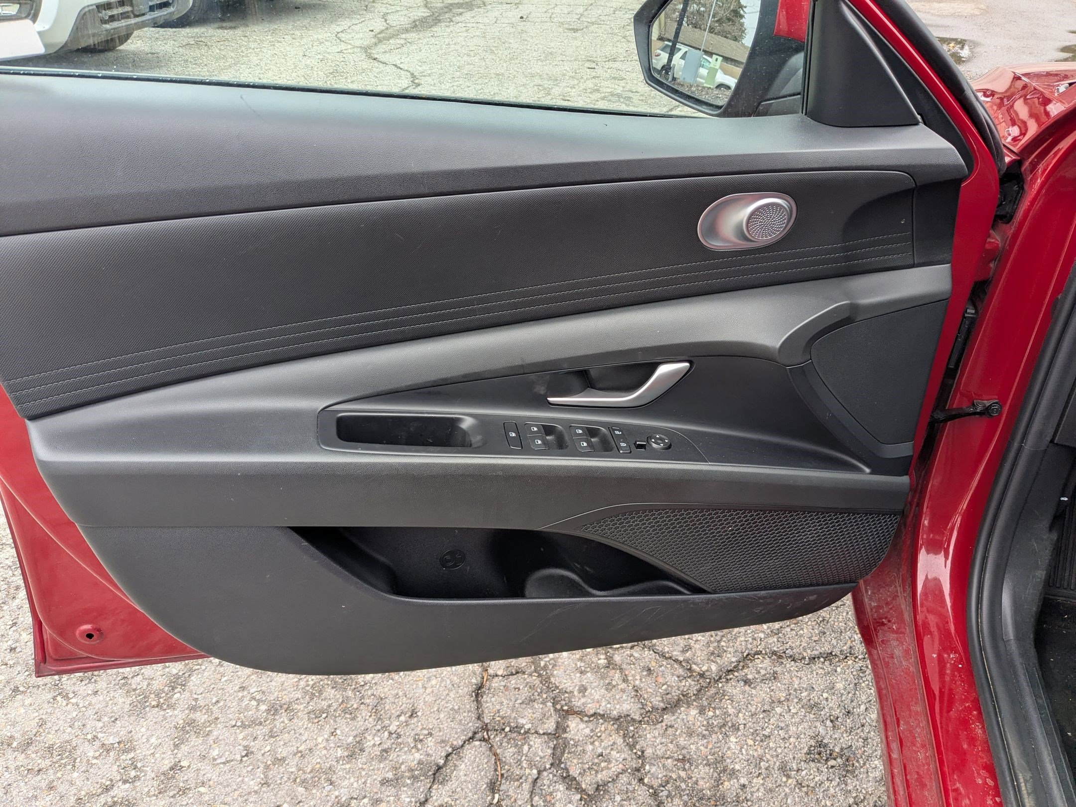 Used 2023 Hyundai Elantra SEL image 14