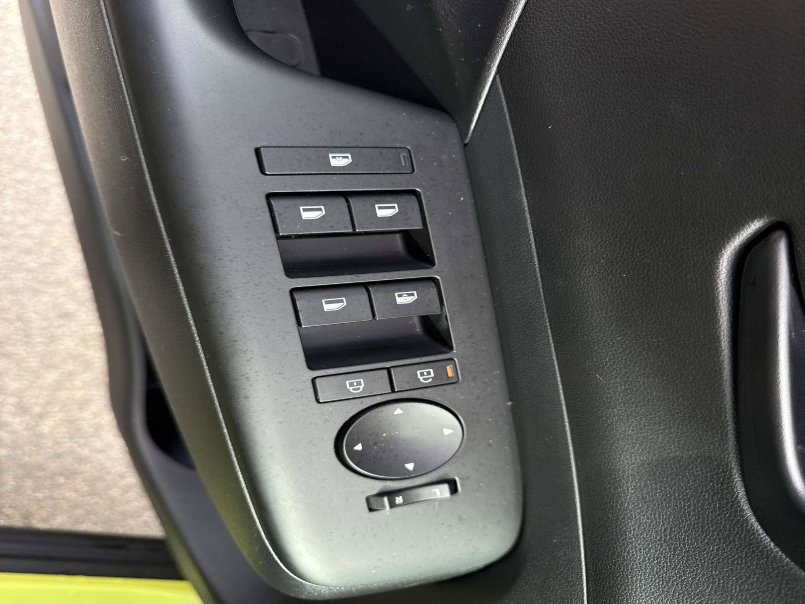 Used 2024 Hyundai Kona SEL image 19