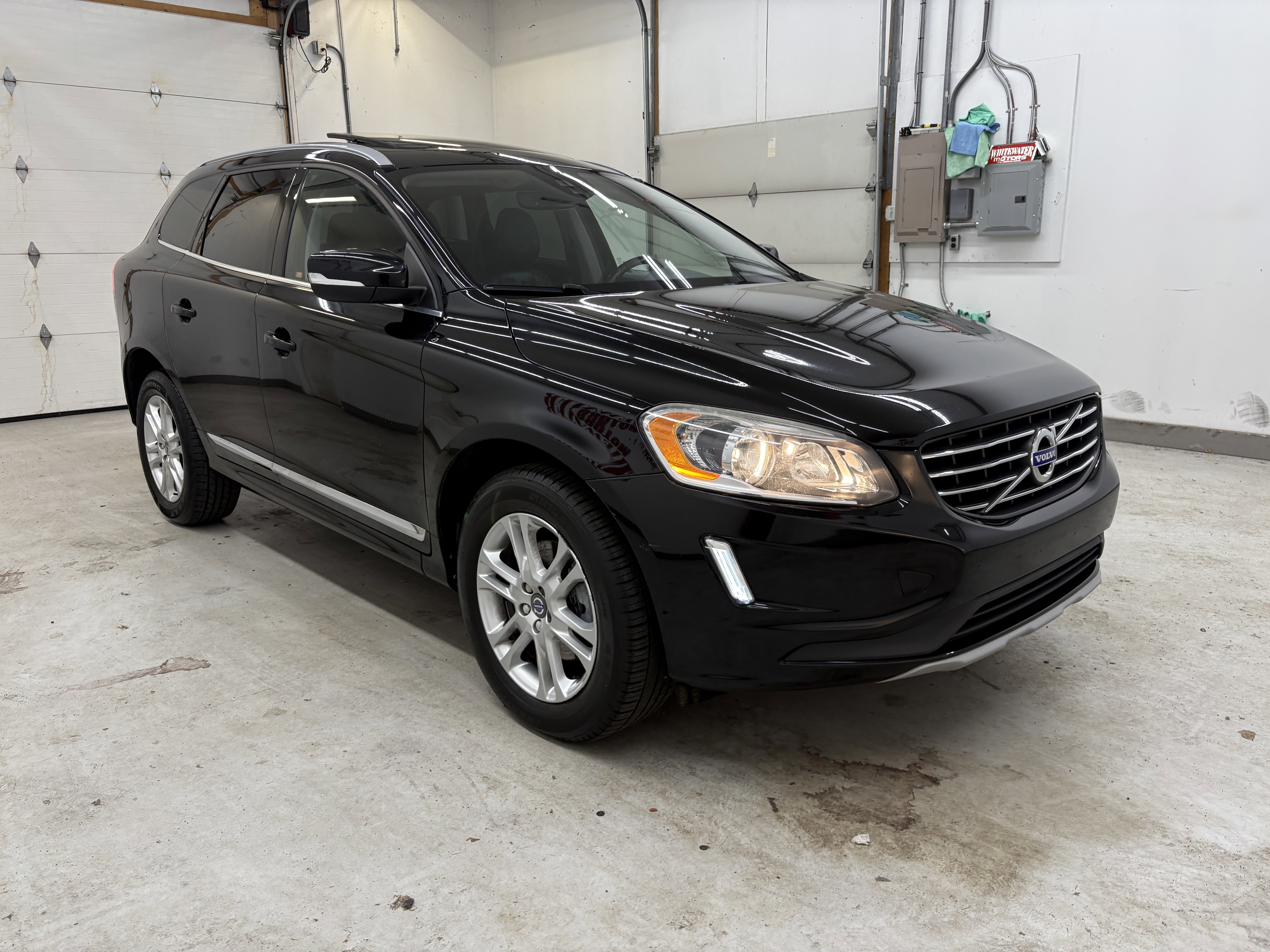Used 2016 Volvo XC60 T5 Premier FWD image 5