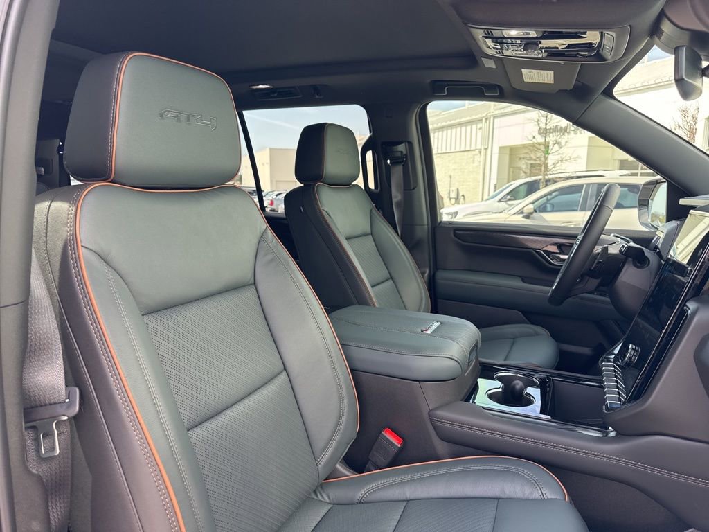 New 2026 GMC Yukon AT4 w/ LPO, Floor Liner Package image 22