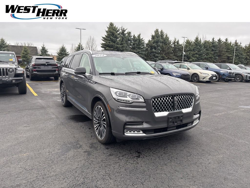 Used 2024 Lincoln Aviator Black Label w/ Dynamic Handling Package AWD/4WD image 1