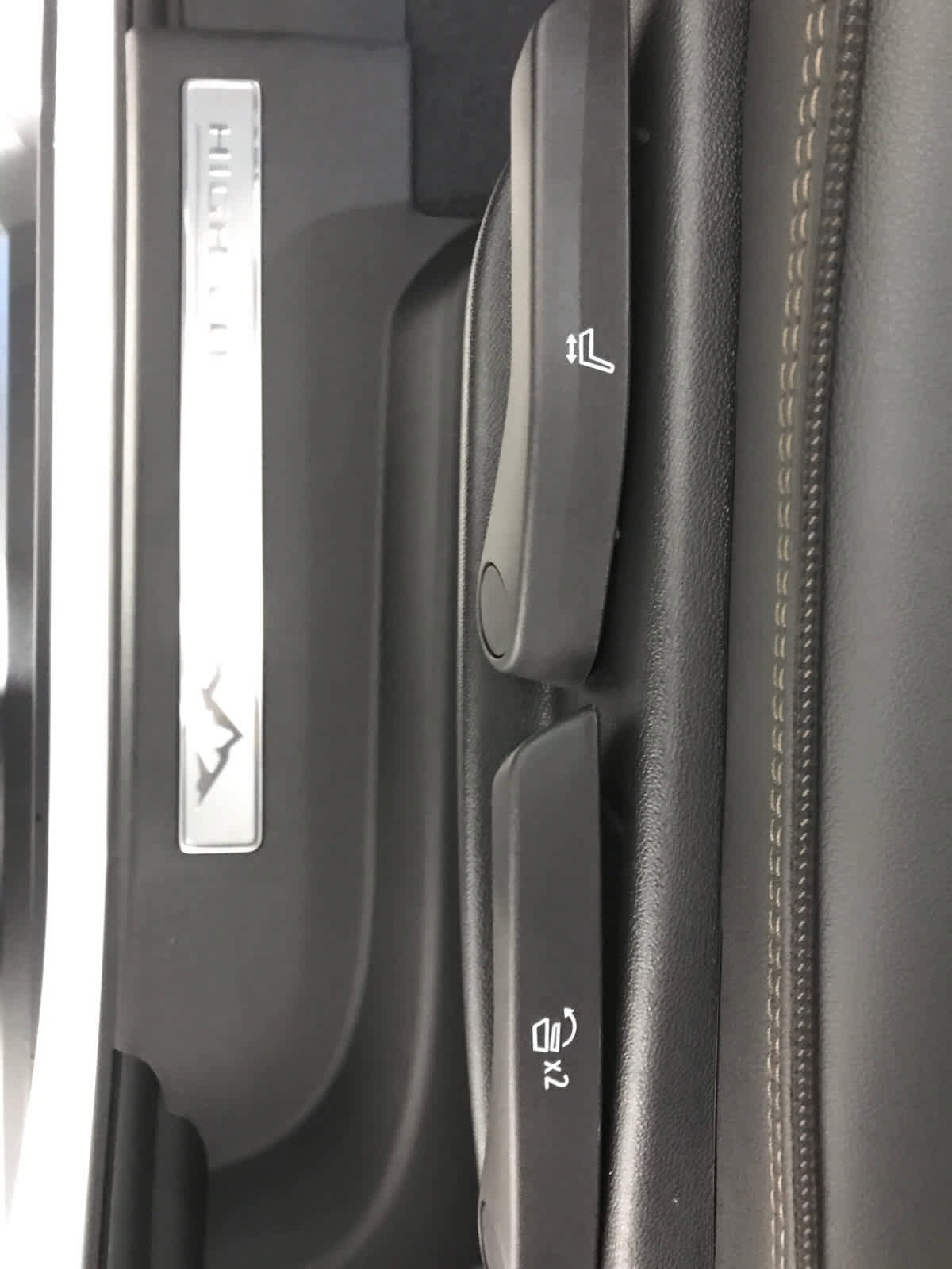 New 2026 Chevrolet Suburban High Country w/ Sun And Tow Package image 14