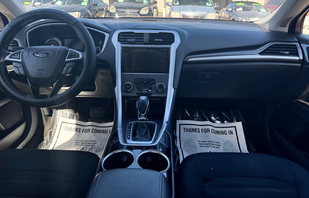 Used 2013 Ford Fusion SE image 10